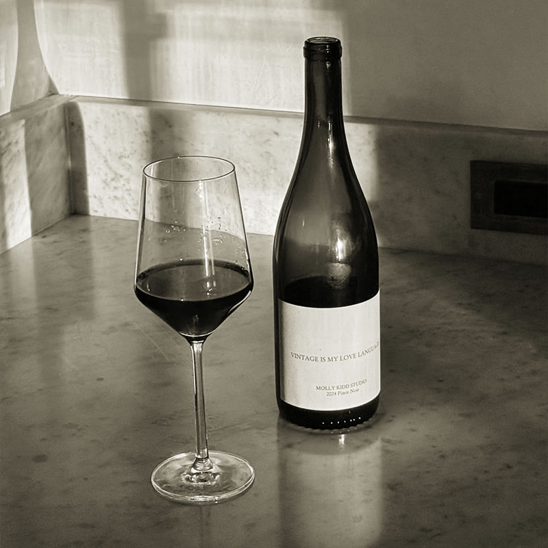 uma garrafa de vinho especial